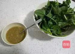 Illustration of hand-rolled sweet potato noodles 8