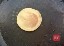 Illustration of how to make cornmeal cake 9