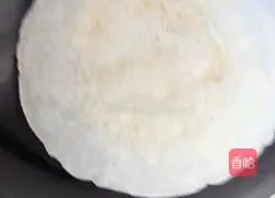 Illustration of how to make shredded pork with Beijing sauce and egg pancake 5