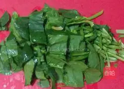 Illustration of how to make steamed spinach cake 1