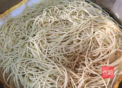 Garlic green bean noodles Practice illustration 3