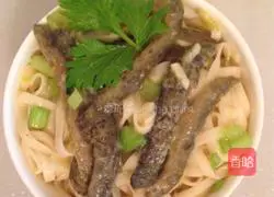 Illustration of how to make loach noodles 7