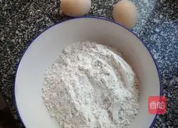 Illustration of how to make egg pancakes 1