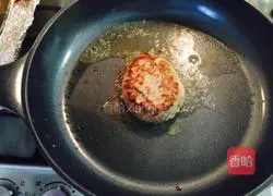 Illustration of how to make soy milk burger and beef patties 8