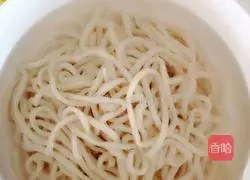 Illustration of how to make spicy noodles 5