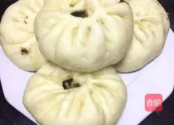 Illustration of how to make prunes and steamed buns 16