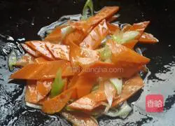 Illustration of how to make fried egg pancakes 5