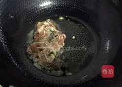 Illustration of how to make stir-fried noodles with cabbage 7