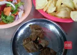 Illustration of how to make potato-roasted beef noodles 5