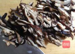 Illustration of how to make mixed vegetable noodles 3