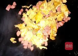 Illustration of how to make egg fried rice 6