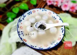 Illustration of how to make black sesame glutinous rice balls 1