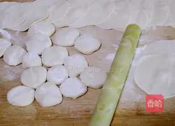 Illustration of how to make dumplings (chive and egg stuffing) 18