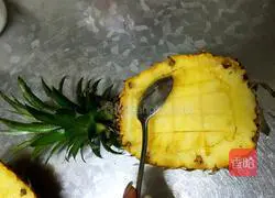 Pictures of how to make pineapple rice 2
