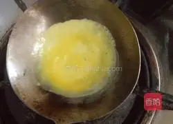 Illustration of making homemade egg dumplings 5