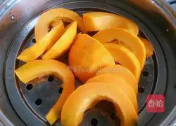 Steamed Thousand Layer Pumpkin Cake Practice illustration 3