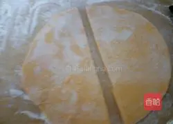 Illustration of how to make pumpkin and piggy steamed buns 14