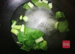 Illustration of how to mix bean sprouts with gluten 2