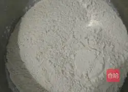 Illustration of how to make fried cake 1