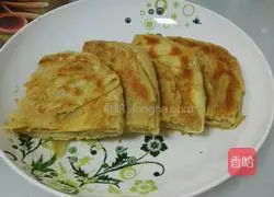 Salty Illustration of how to make crispy pancakes 13