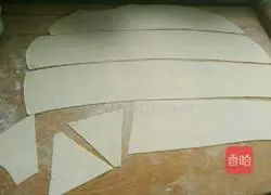  Illustration of how to make watermelon rind and pork wontons 6