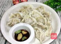 Illustration of how to make pork and potato dumplings 6