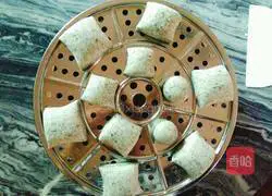 Illustration of how to make black sesame steamed buns 12