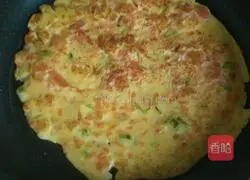 Illustration of how to make carrot and egg pancakes 4