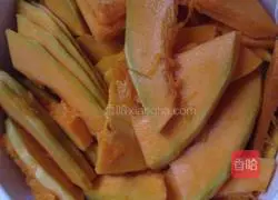 Illustration of how to make steamed pumpkin cake 2