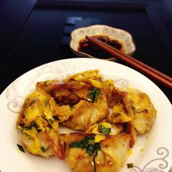 Pan-fried leek and water chestnut dumplings