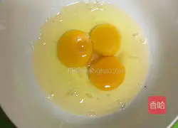 Illustration of how to make chive egg pancake 1