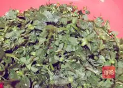  Illustration of how to make purslane pancakes 2