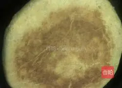 Illustration of how to make celery juice dough cake 9