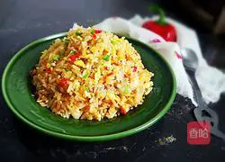 Illustration of how to make cabbage and egg fried rice 17