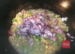 Illustration of how to make curry chicken fried rice 7