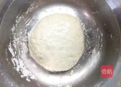 Illustration of how to make salt and pepper scallion pancake 4