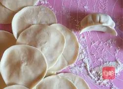 White radish and pork dumplings recipe 14