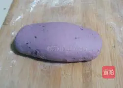 Illustration of how to make steamed purple sweet potato cakes 5