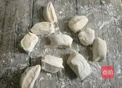 Illustration of how to make vegetarian buns 13