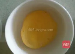 Illustration of making homemade pumpkin dumpling wrapper 3