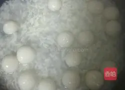 Illustration of how to make sweet wine dumplings 8