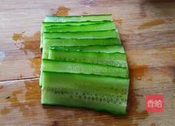 Cucumber and Carrot Omelette Sandwich Recipe Illustration 1