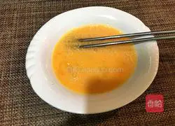 Illustration of how to make pan-fried egg steamed buns 2