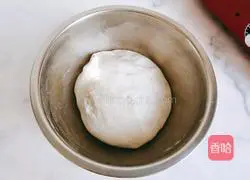 Illustration of how to make glutinous rice cakes with sesame and bean paste 6
