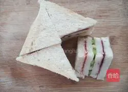 Fruit Sandwich Recipe Illustration 5