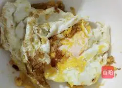 Illustration of how to make egg and vegetable sandwiches 5