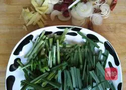 Illustration of how to make spring pancakes and rolled potato shreds 7