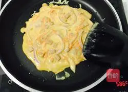 Illustration of how to make egg pancakes 5