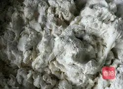 Illustration of how to make dumplings stuffed with pork and parsley 2