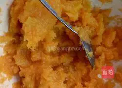 Illustration of how to make pumpkin milk steamed buns 4